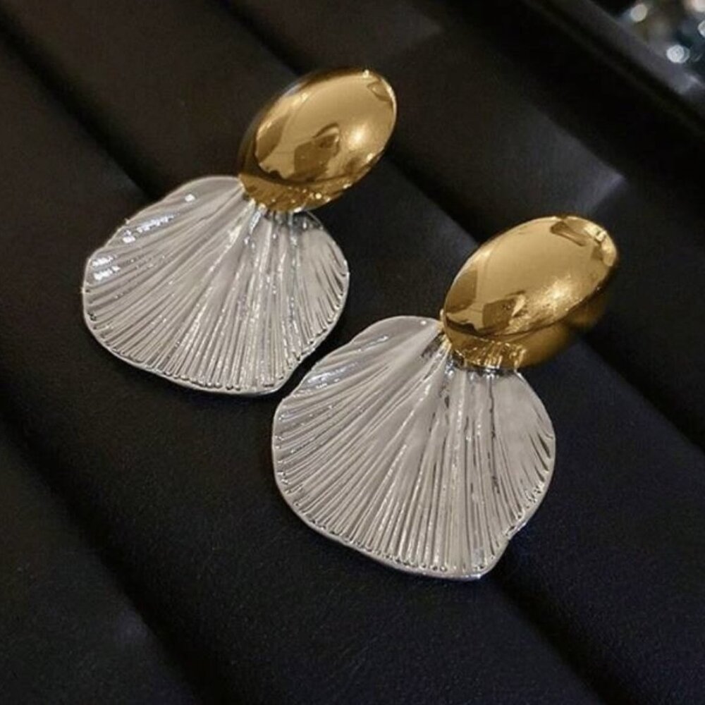 Metal Shell Contrasting Earrings for women